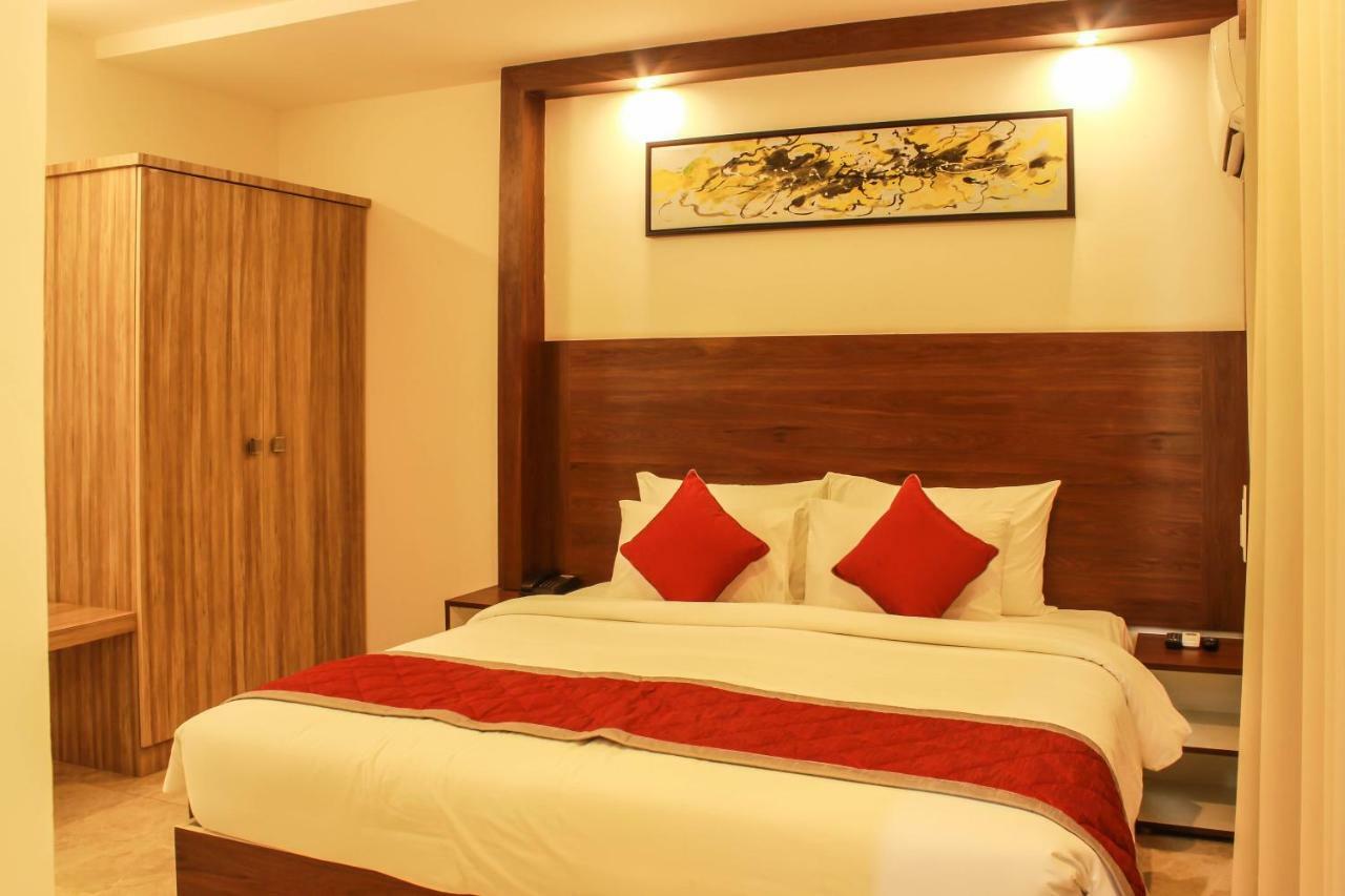 Rest Inn Skr A Petrichor Hotel Bangalore Esterno foto