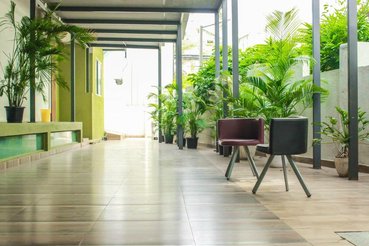 Rest Inn Skr A Petrichor Hotel Bangalore Esterno foto